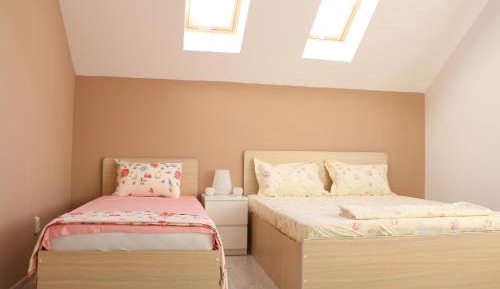 Triple Room with Shared Bathroom