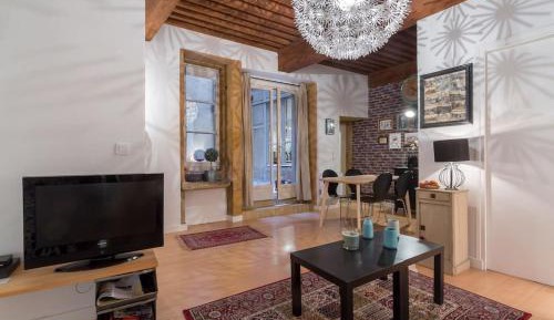 Studio Apartment
