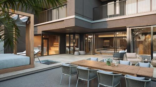 Suite with Garden and Plunge Pool - East Wing