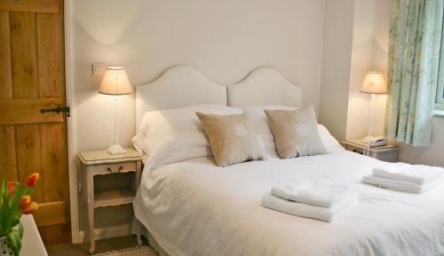 Two-Bedroom Holiday Home