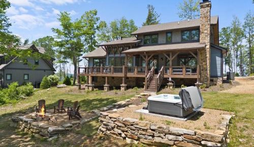 Four-Bedroom Apartment