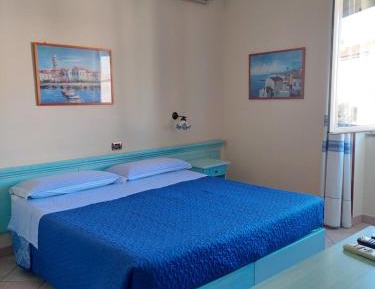 Double or Twin Room with Private Bathroom