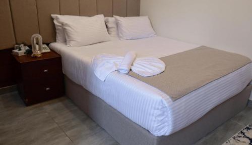 Double or Twin Room with City View