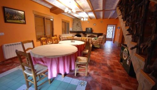 Four-Bedroom Villa (8-16 Adults)