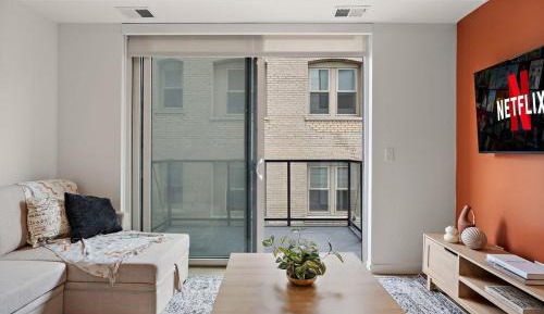 One-Bedroom Apartment with Balcony