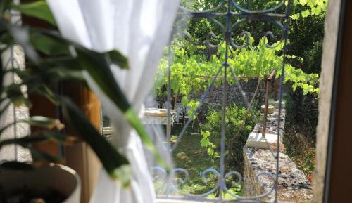 Family Room with Garden View