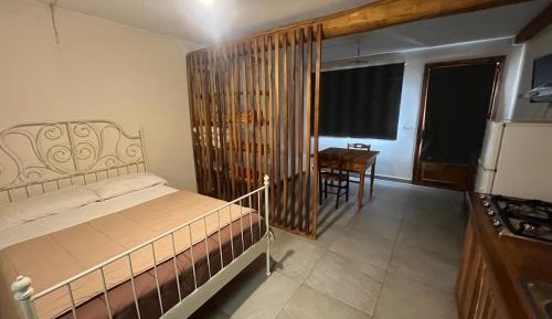 Studio Apartment with One Double Bed