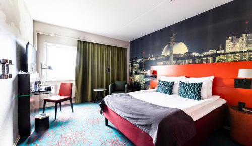 Classic Queen Room