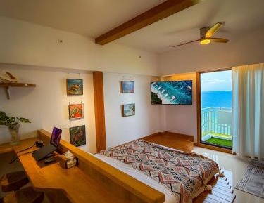 Studio Apartment with Sea View