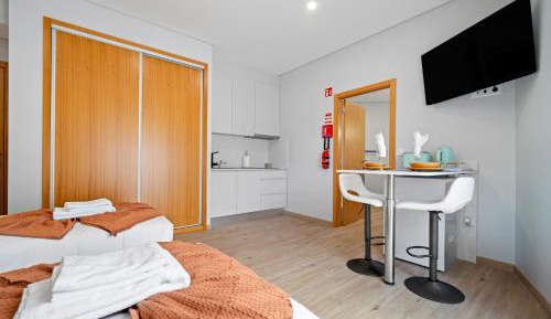 Superior Double or Twin Room with Mountain View