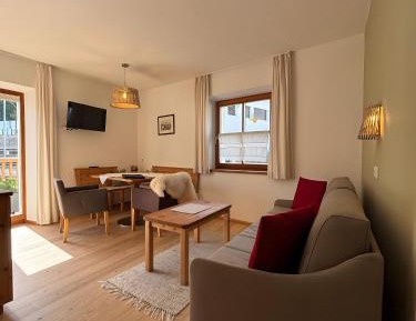 Superior One-Bedroom Apartment with Balcony