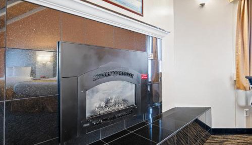 Double Queen Room with Firplace