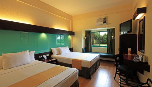 Queen Room with Two Queen Beds - Non-Smoking