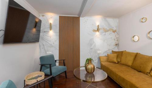 Three-Bedroom Holiday Home 