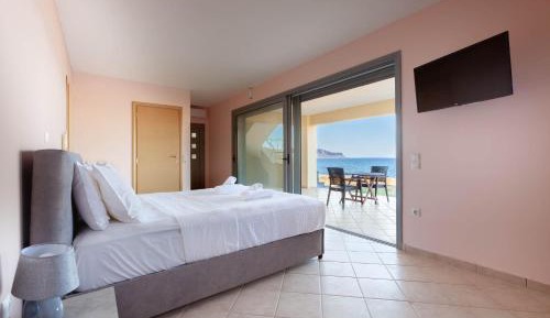 Studio Apartment with Sea View