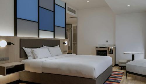 Sky Loft King