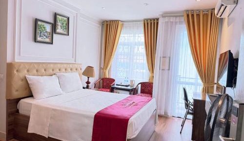 Deluxe King Room