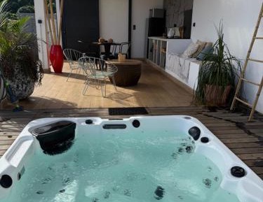 One-Bedroom Villa