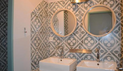 Apartment with Pool View With Terrace