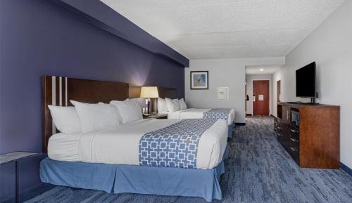 Queen Room with Two Queen Beds - Non-Smoking/Disability Access