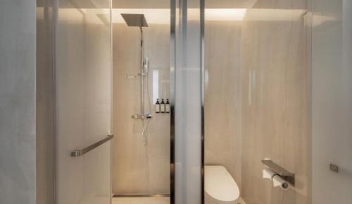 Deluxe Double Room with Bath