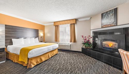 King Room with Fireplace