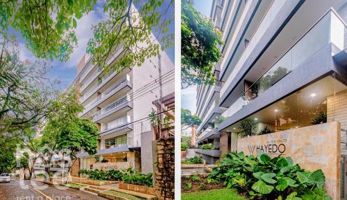Apartment with Garden View
