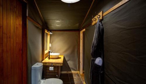 Deluxe Tent