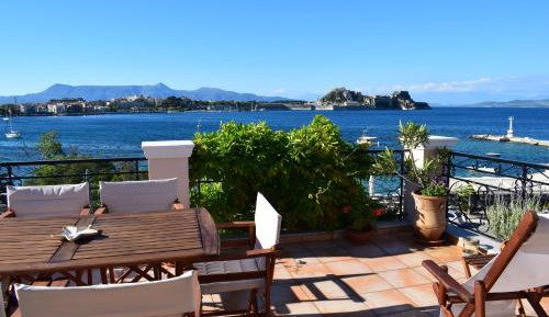 Deluxe Apartment - Split-Level