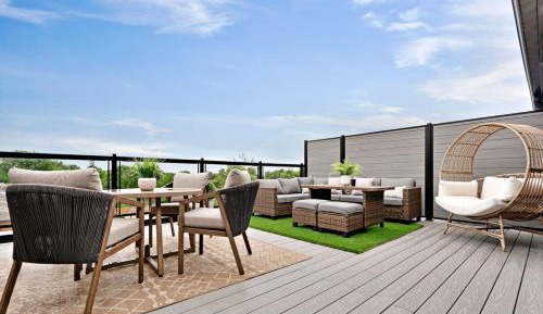 Two-Bedroom Apartment with Balcony and Terrace