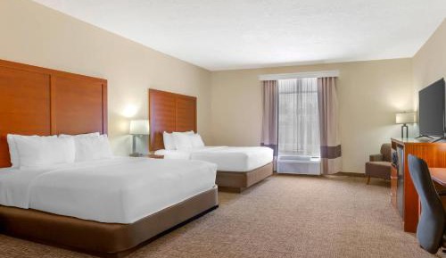 Queen Room with Two Queen Beds - Non-Smoking