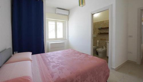 Deluxe Double Room with Shower