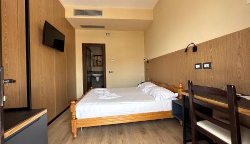 Economy Double Room with Panoramic Balcony
