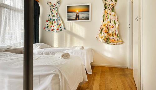 Room #1416476406