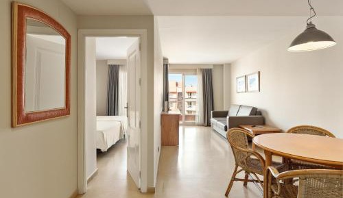 One-Bedroom Apartment (2 Adults + 1 Child)