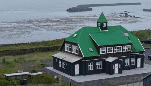Two-Bedroom Apartment - Oceanfront 