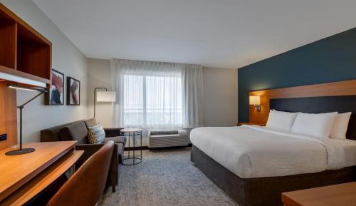 King Studio with Sofa Bed