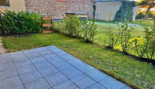 One-Bedroom Apartment with Garden