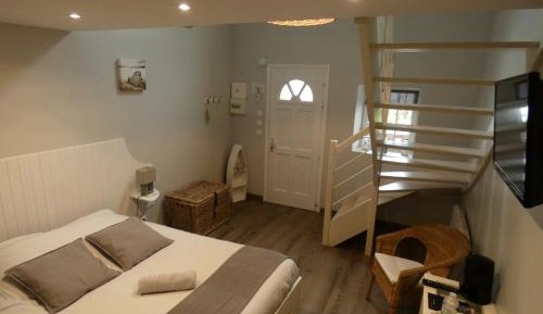 Duplex Quadruple Room