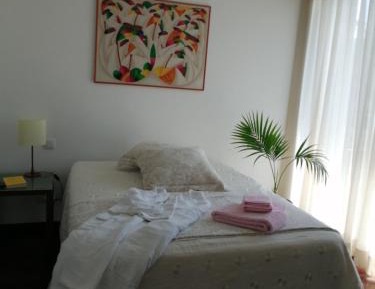 Deluxe Double Room (2 Adults + 1 Child)
