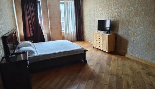 Five-Bedroom Apartment