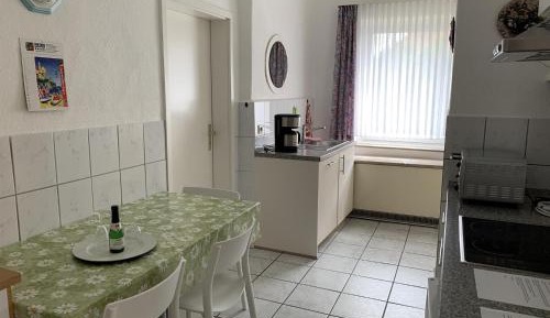 Two-Bedroom Apartment with Shower 