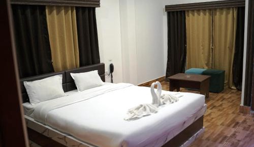 Deluxe King Room