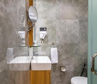 Deluxe Twin Room - Non-Smoking