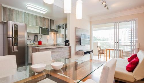 Deluxe One-Bedroom Apartment with City View