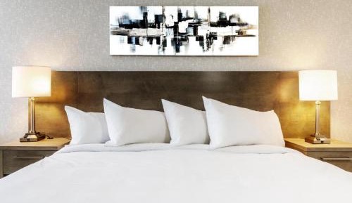 Deluxe Queen Room with Two Queen Beds