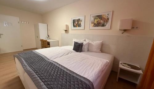 Twin Room with Shared Bathroom