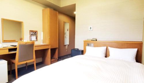 Semi Double Room - Non-Smoking 