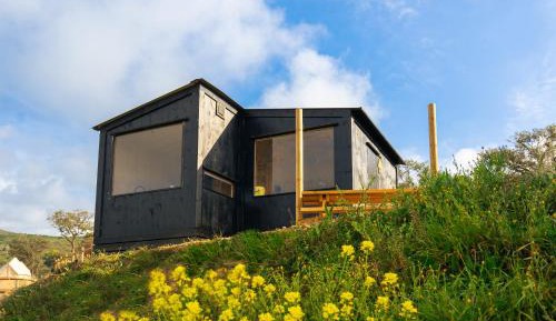 Tiny Dream with private bathroom