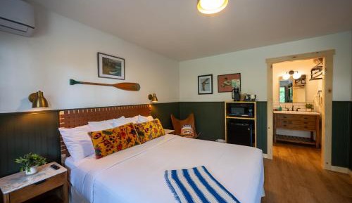 Queen Room with Garden View